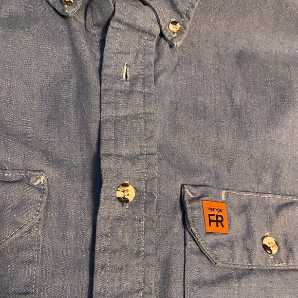 Flame-resistant chambray shirt with tortoise style buttons - Picture 6 of 11